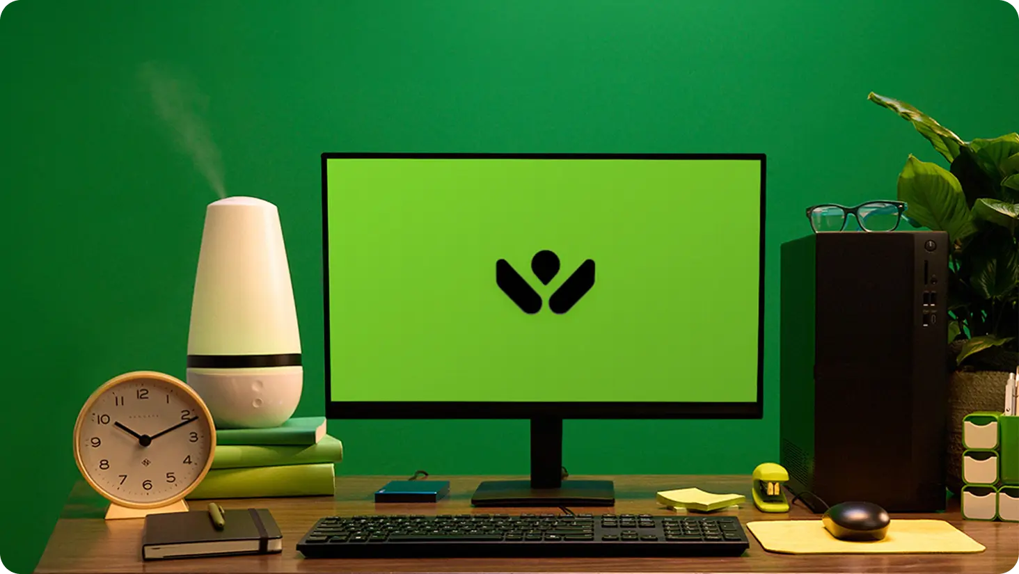 Webroot logo displaying on desktop PC screen.